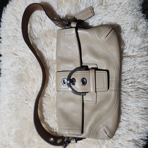 Coach Vintage SOHO Leather Y2K Buckle Flap Shoulder Bag Purse 8A05